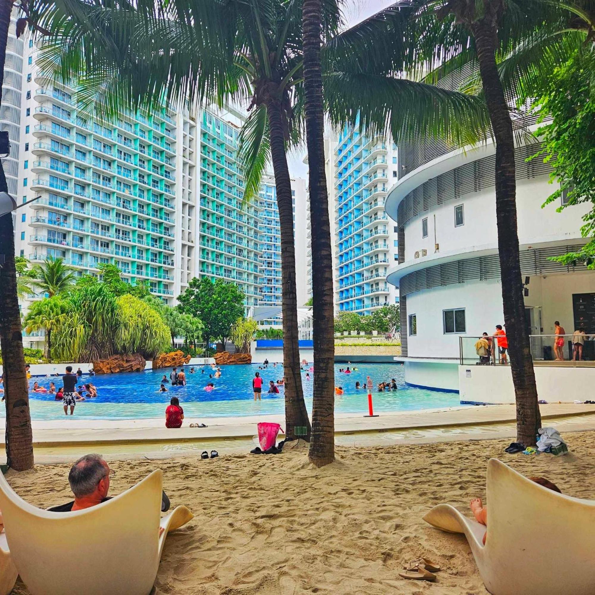 Azure Urban Resort Staycation マニラ市 エクステリア 写真